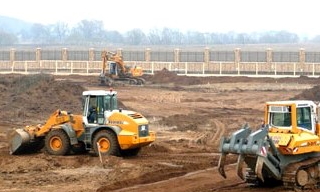 Планировка участка бульдозером в Рославле от 922 руб. Цены за м2 - 2Землекопа-Рлв