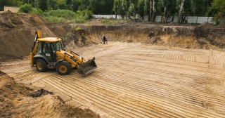Разработка котлована Рославль, цена от 308 руб./м3.